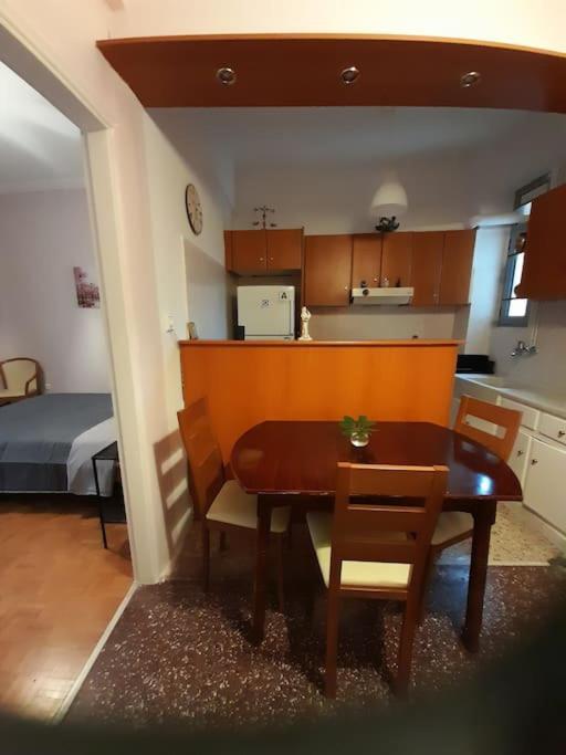 Eleni'S House Near To Thisio アテネ エクステリア 写真